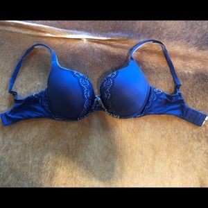 Body by Victoria Push-up 32DD